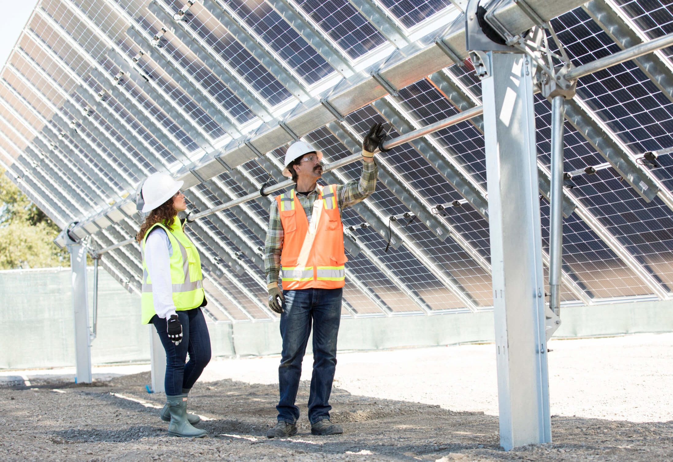 what is a solar tracker and how does it work? nextracker 
